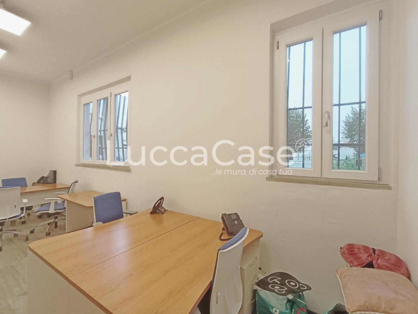 Ufficio ristrutturato a Lucca