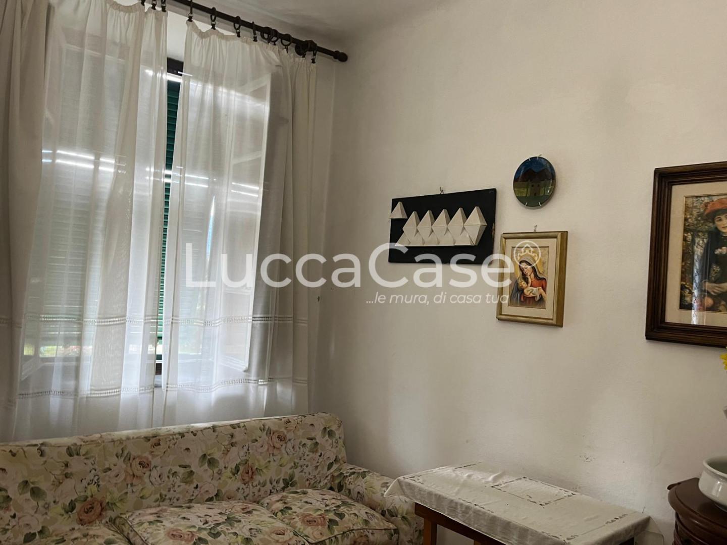 Casa indipendente con giardino, Lucca san macario in piano