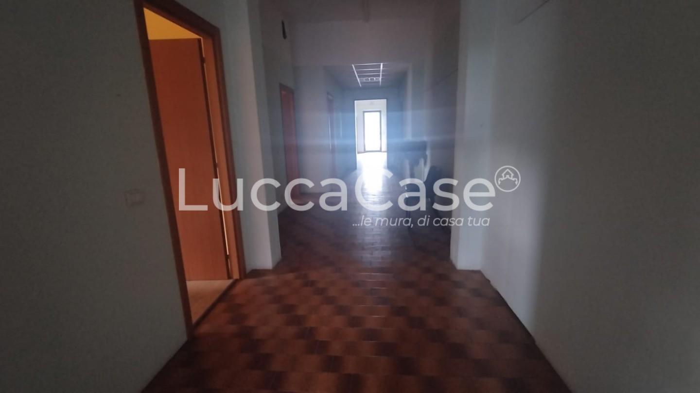 Ufficio da ristrutturare, Capannori marlia