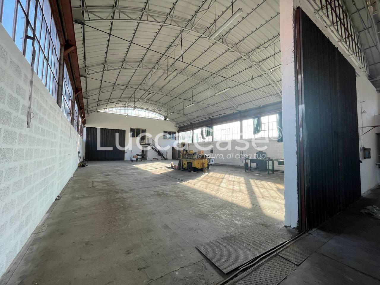 Capannone in affitto, Lucca san marco