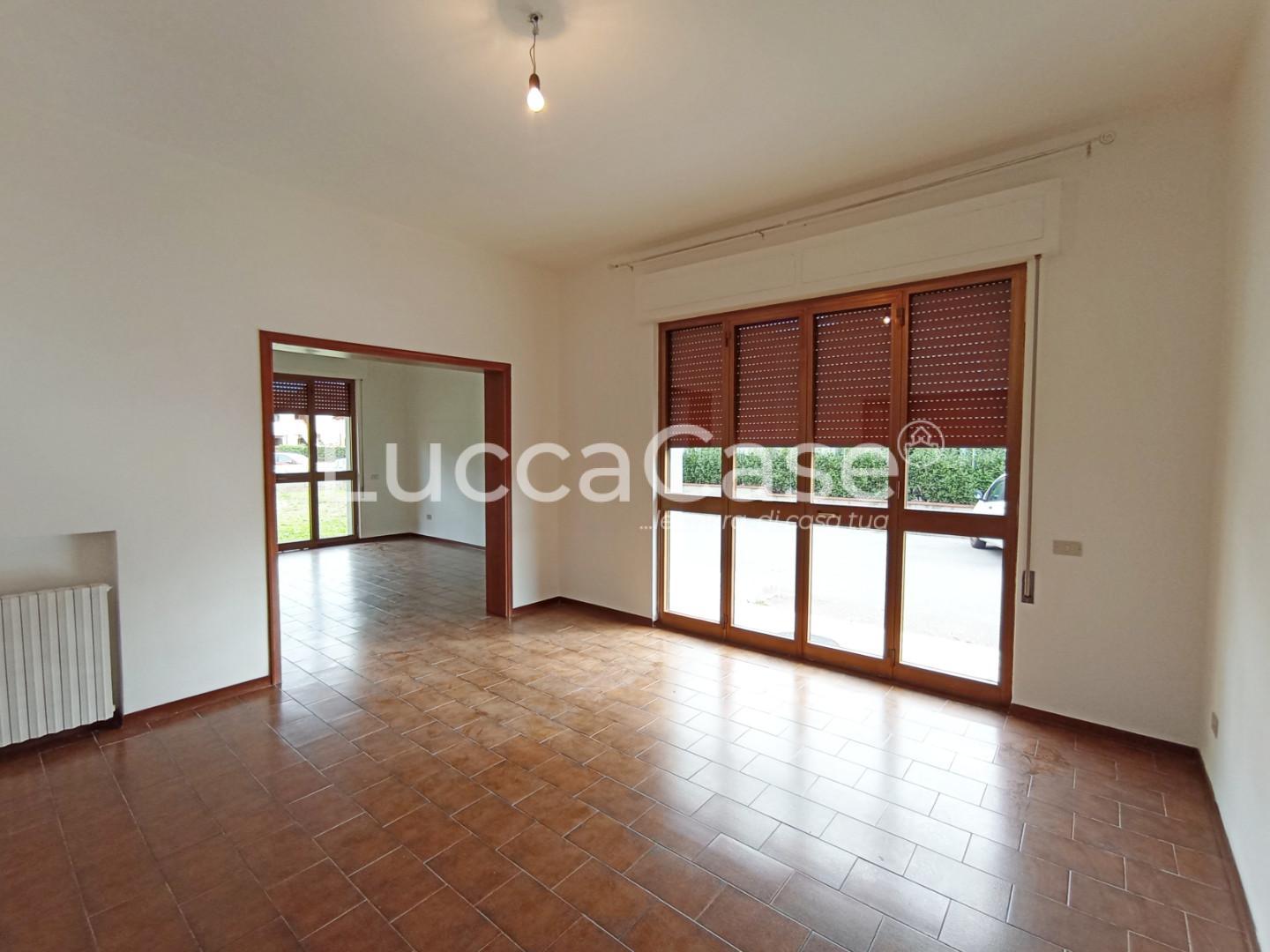 Quadrilocale in affitto a Porcari