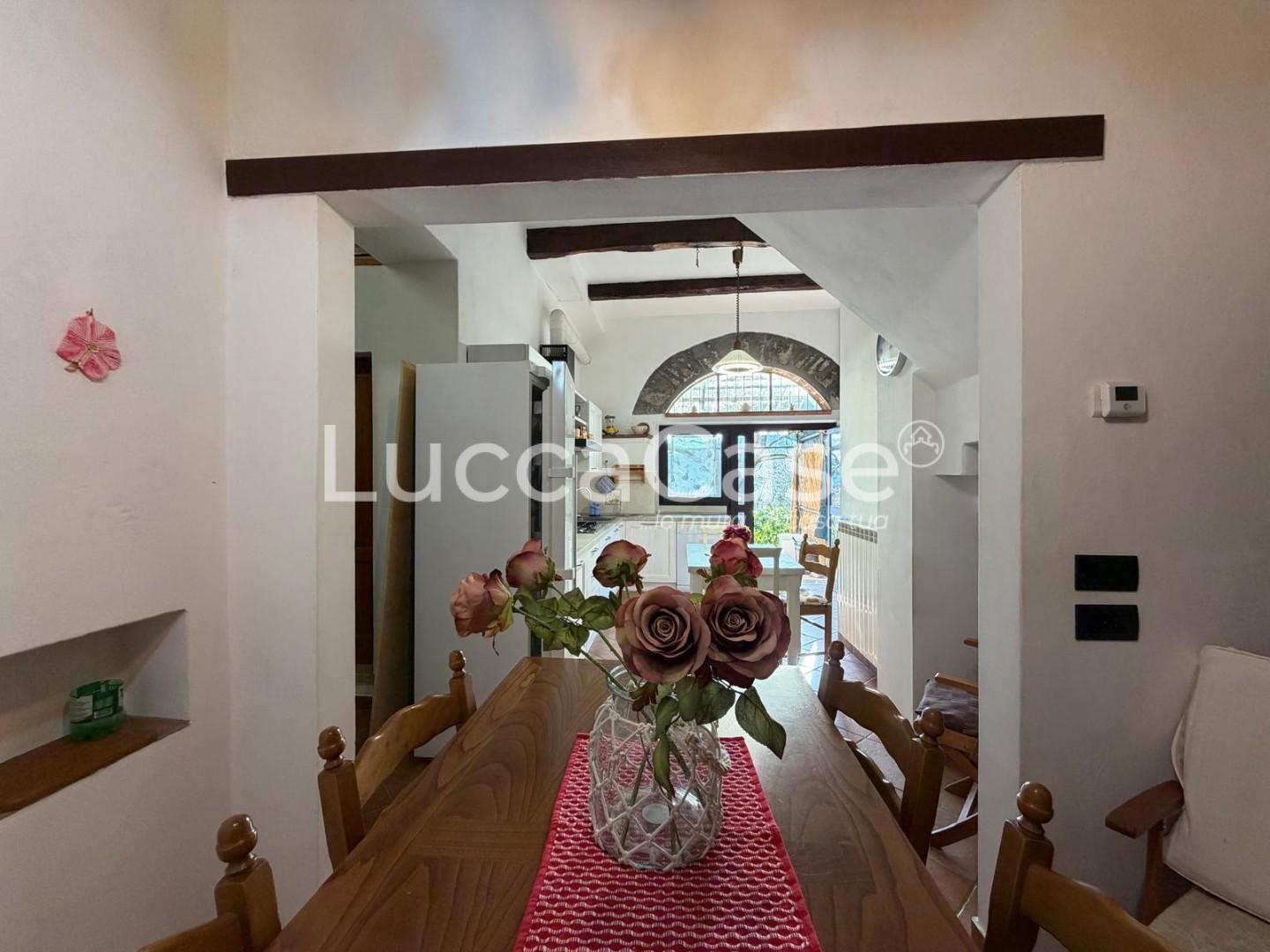 Villa con giardino a Borgo a Mozzano