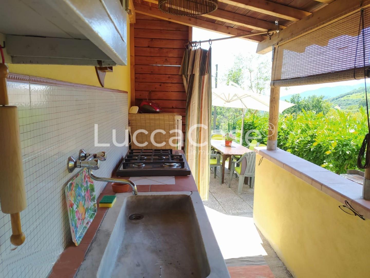 Rustico con giardino, Capannori matraia