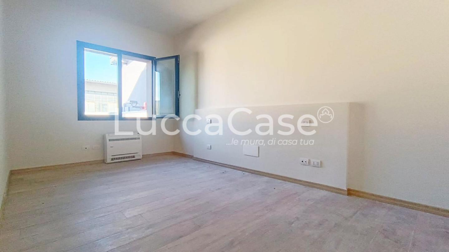 Quadrilocale con terrazzi, Capannori guamo