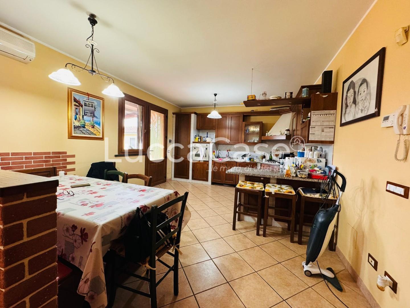 Appartamento con terrazzo a Porcari