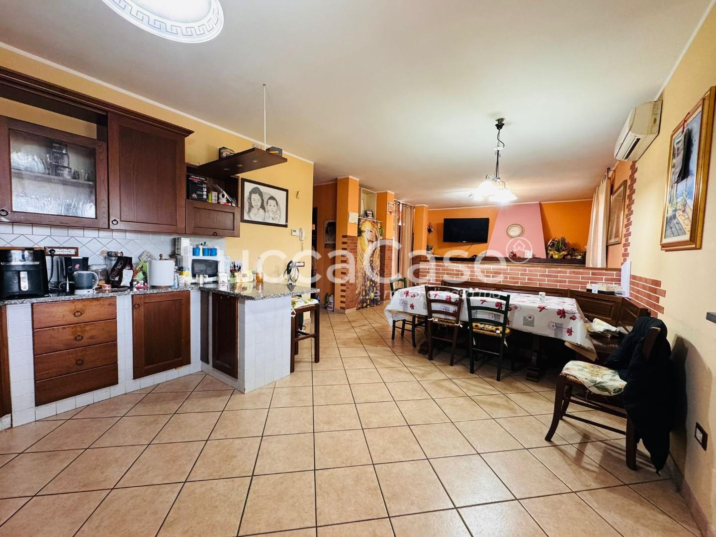 Appartamento con terrazzo a Porcari