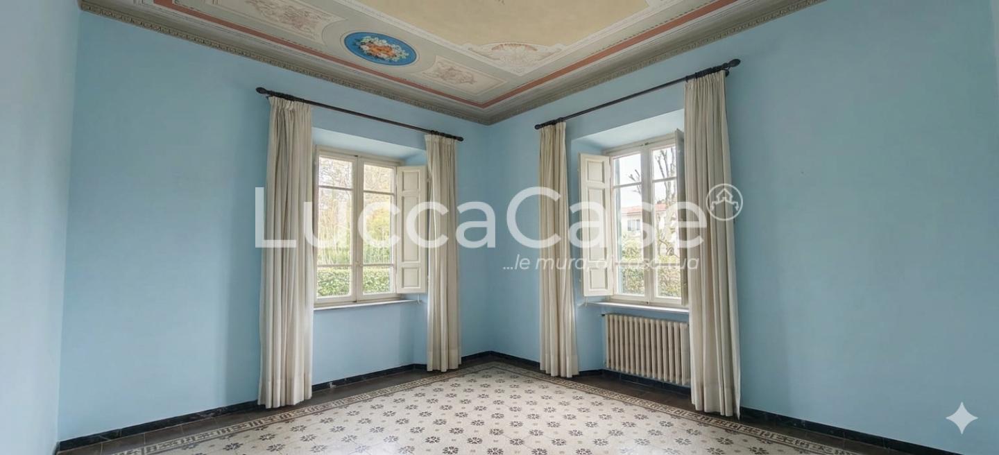 Villa con giardino, Lucca san concordio contrada