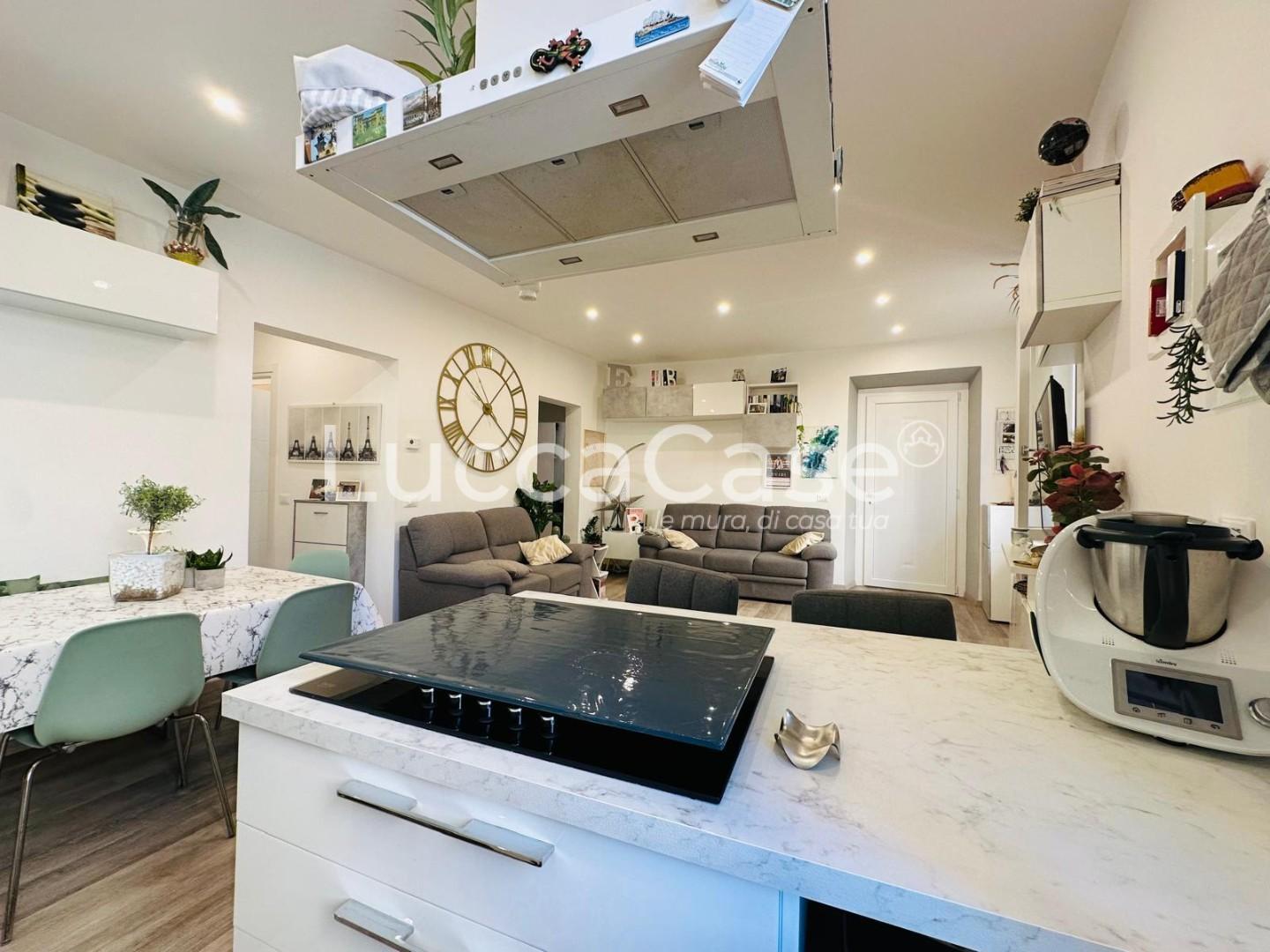 Appartamento in vendita, Lucca centro storico