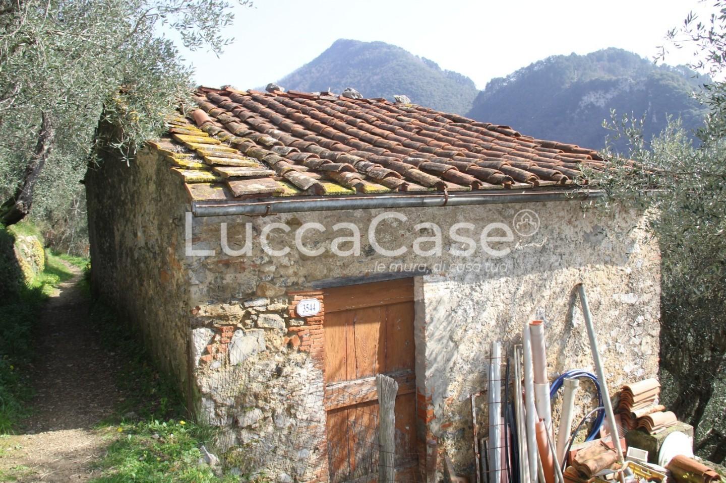 Rustico da ristrutturare, Camaiore torcigliano