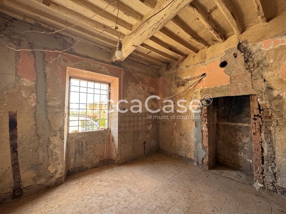 Rustico con giardino, Capannori massa macinaia