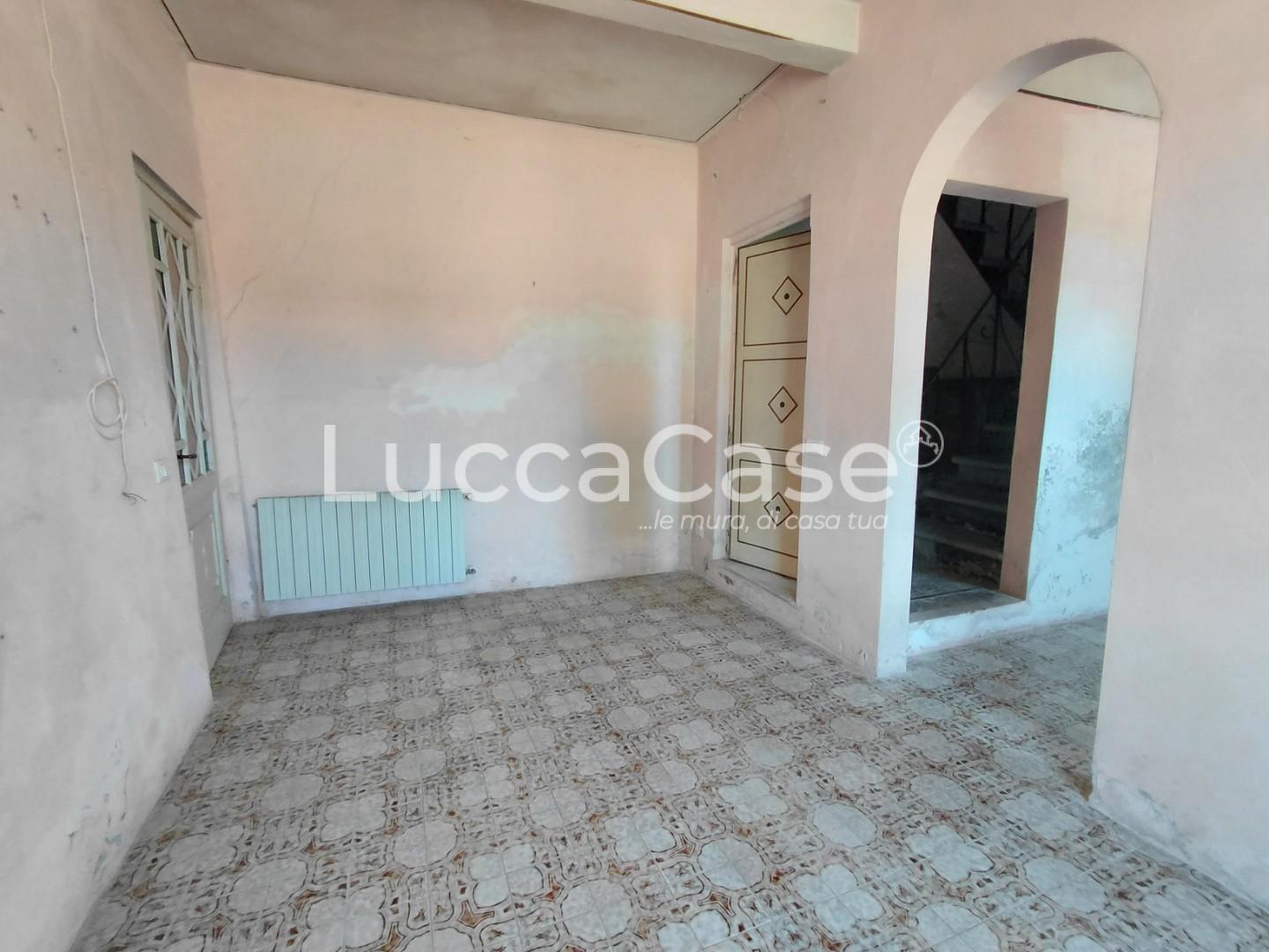 Casa indipendente con giardino, Lucca santa maria a colle