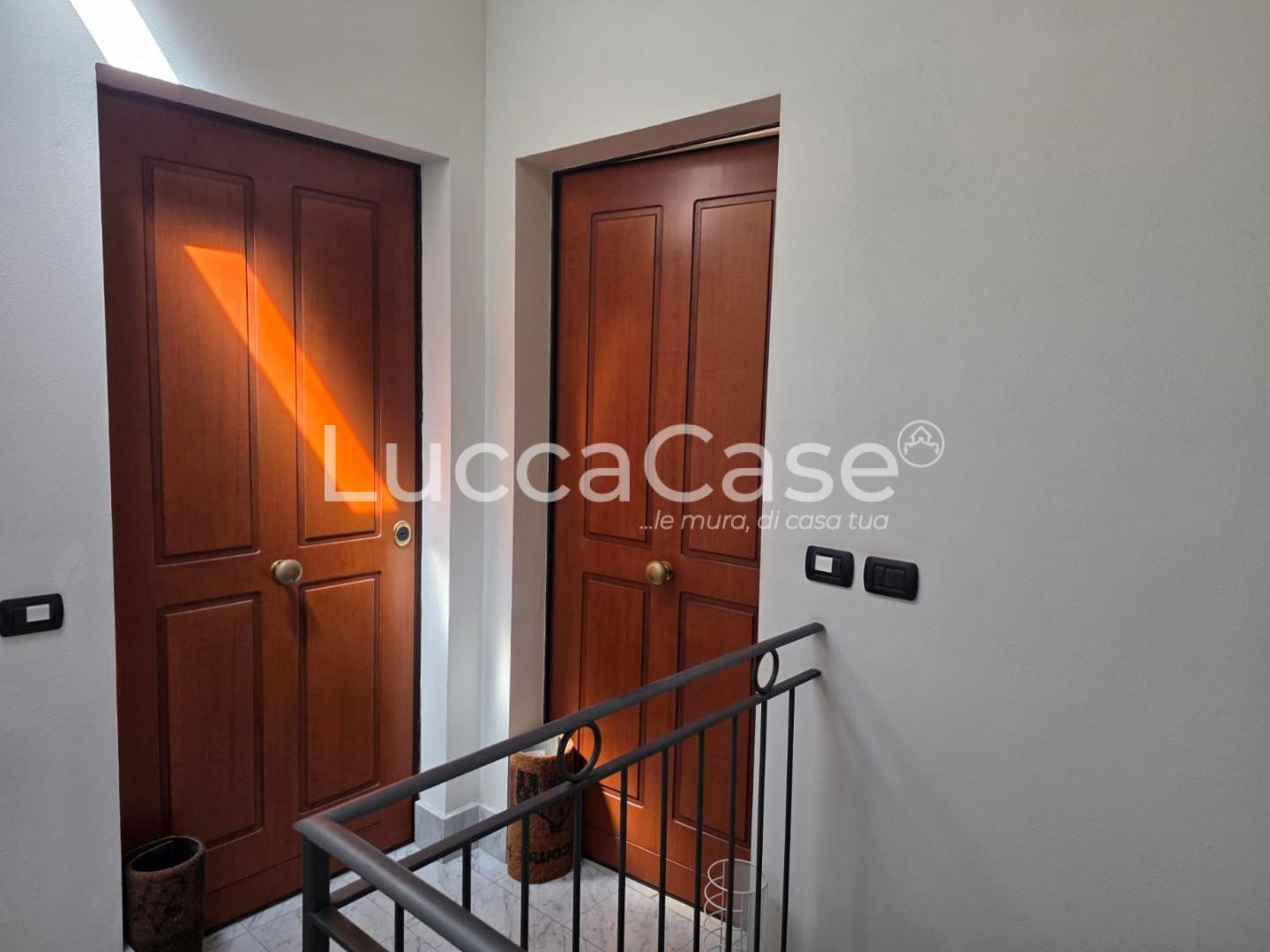Trilocale in vendita, Camaiore lido di