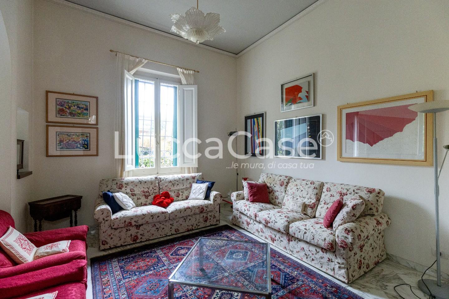Villa con giardino a Montecatini-Terme