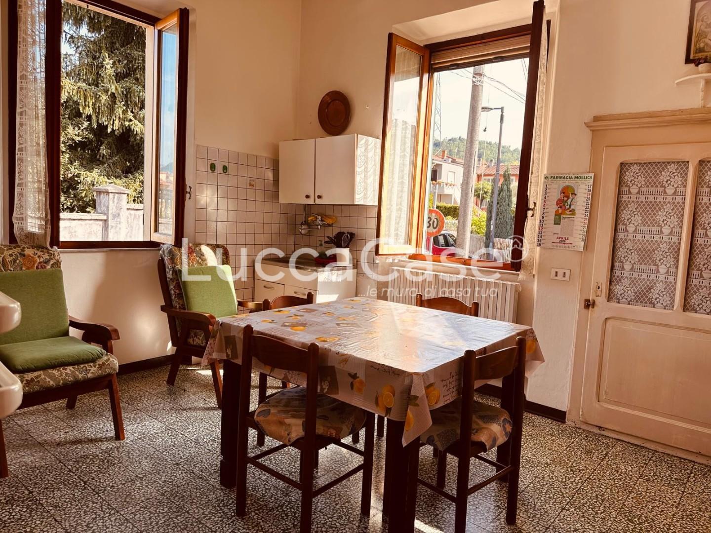 Casa indipendente con giardino, Barga fornaci di