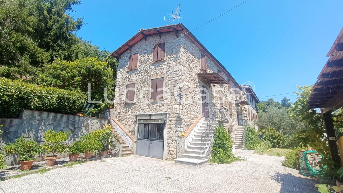 Rustico con giardino, Pescaglia monsagrati