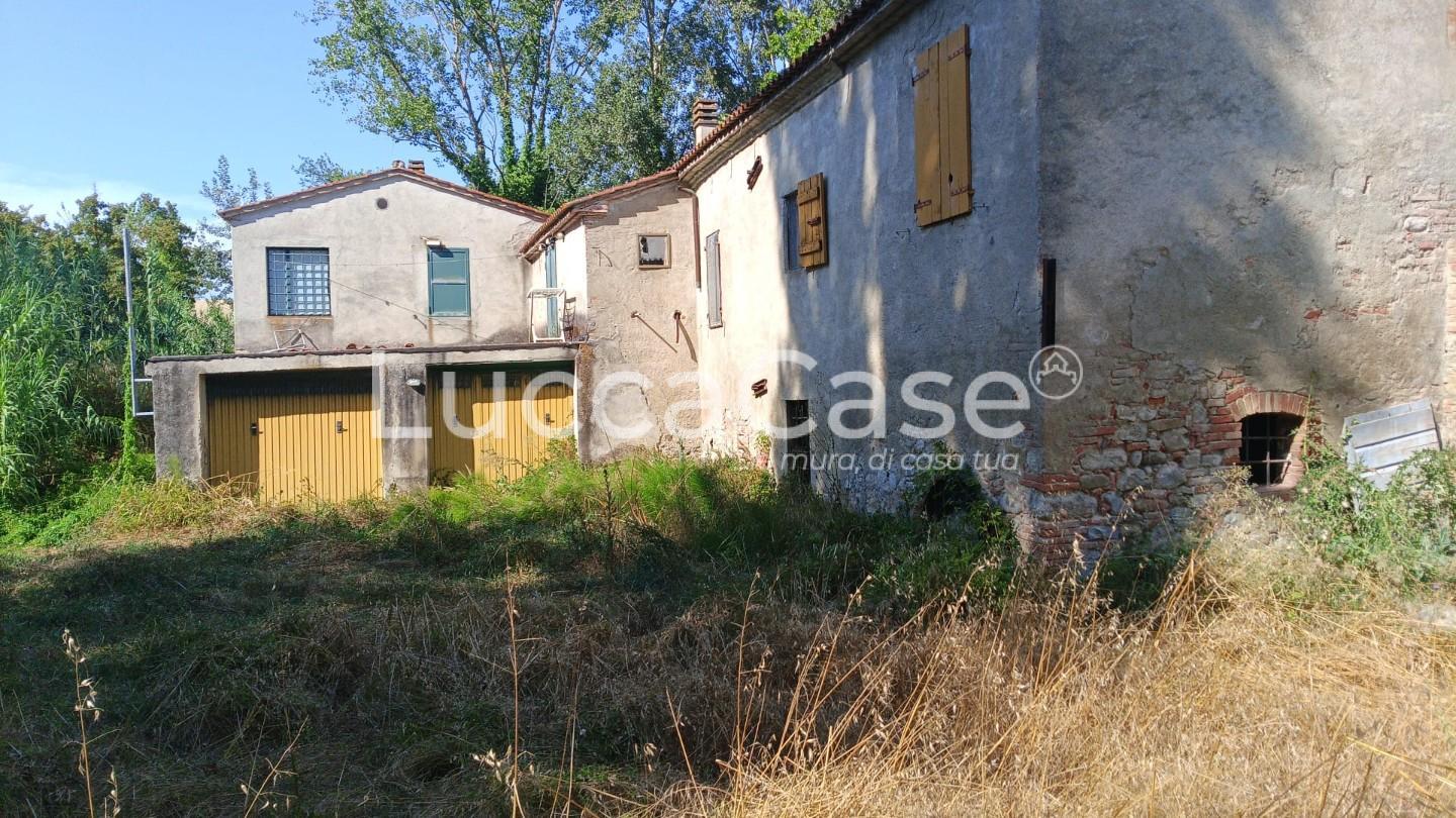 Rustico con giardino a Terricciola