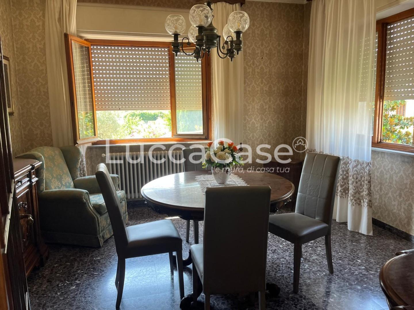 Casa indipendente con giardino, Lucca farneta