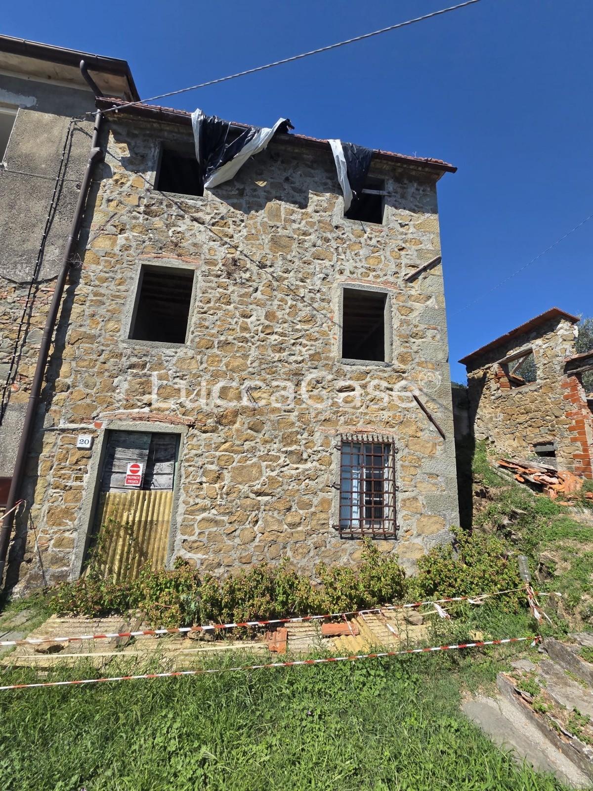 Casa indipendente con giardino, Capannori matraia