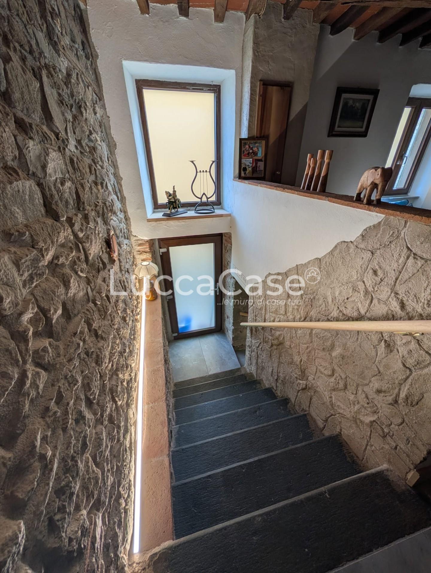 Casa indipendente in vendita, Bagni di Lucca casabasciana