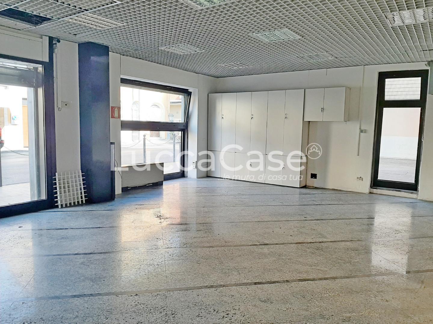 Ufficio in affitto a Porcari