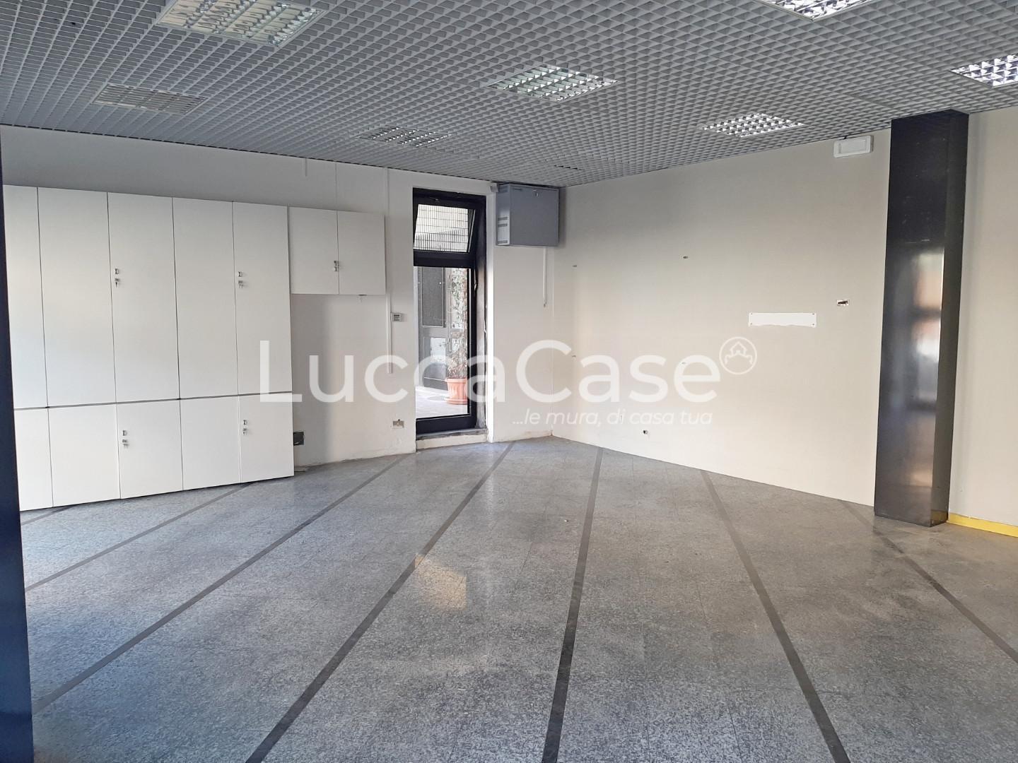 Ufficio in affitto a Porcari