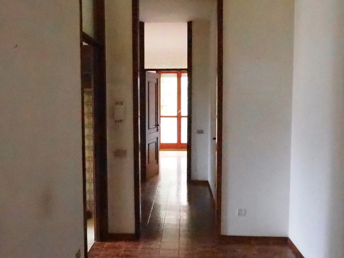 Trilocale da ristrutturare a Melzo