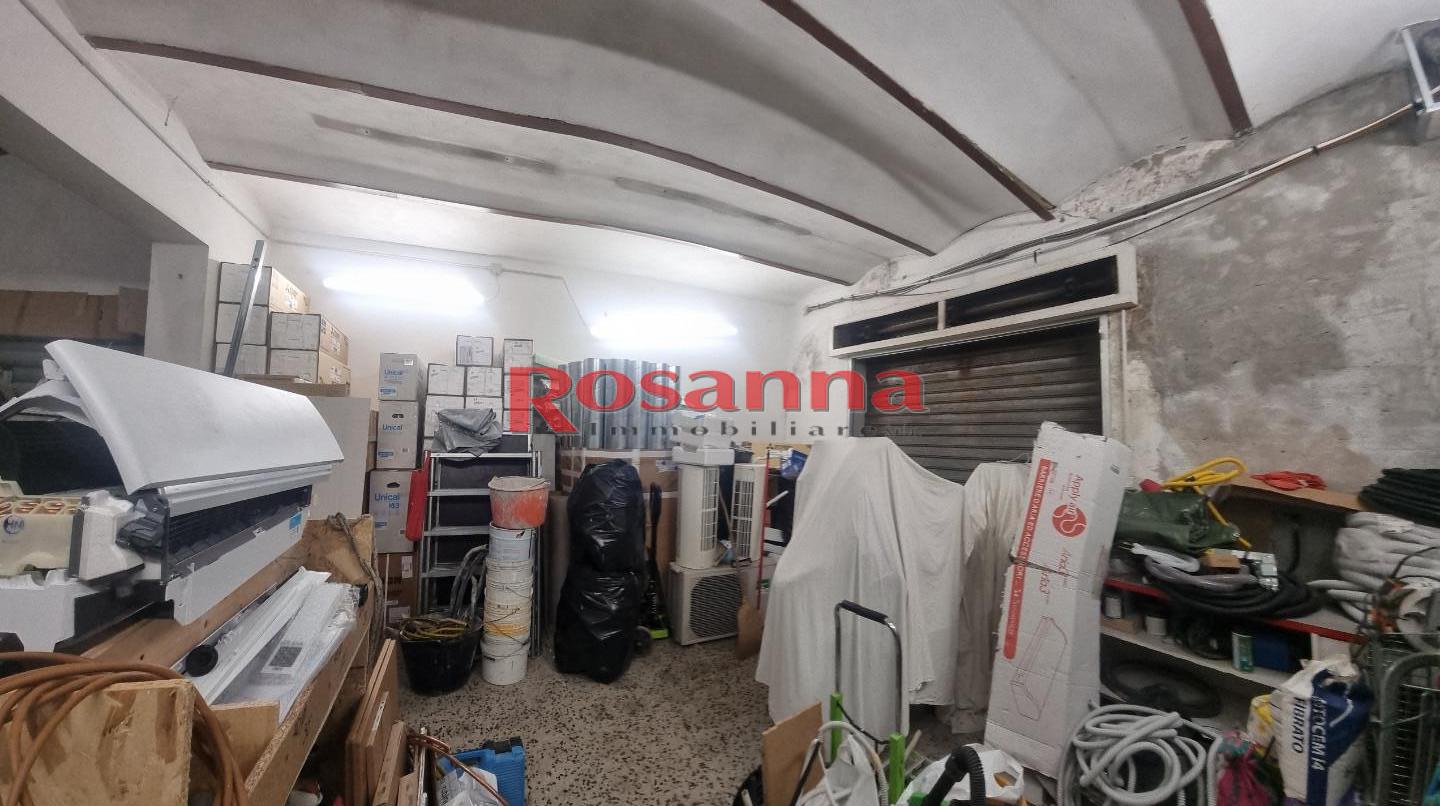 Capannone in vendita, Livorno salviano
