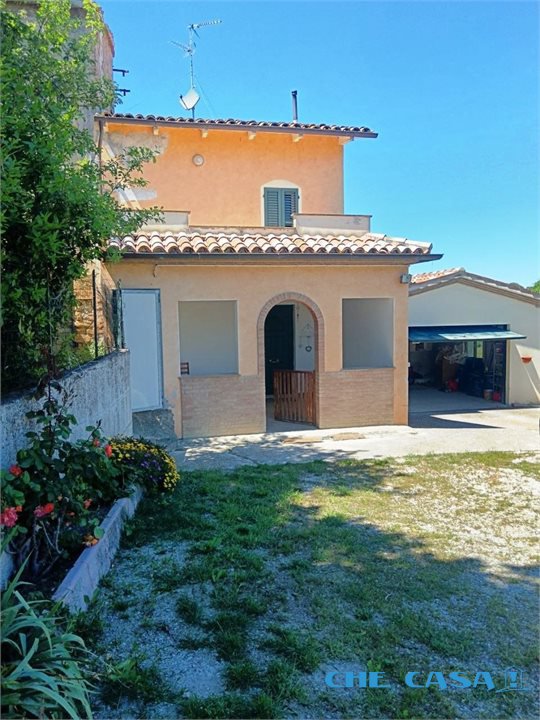 Casa indipendente in vendita a Auditore