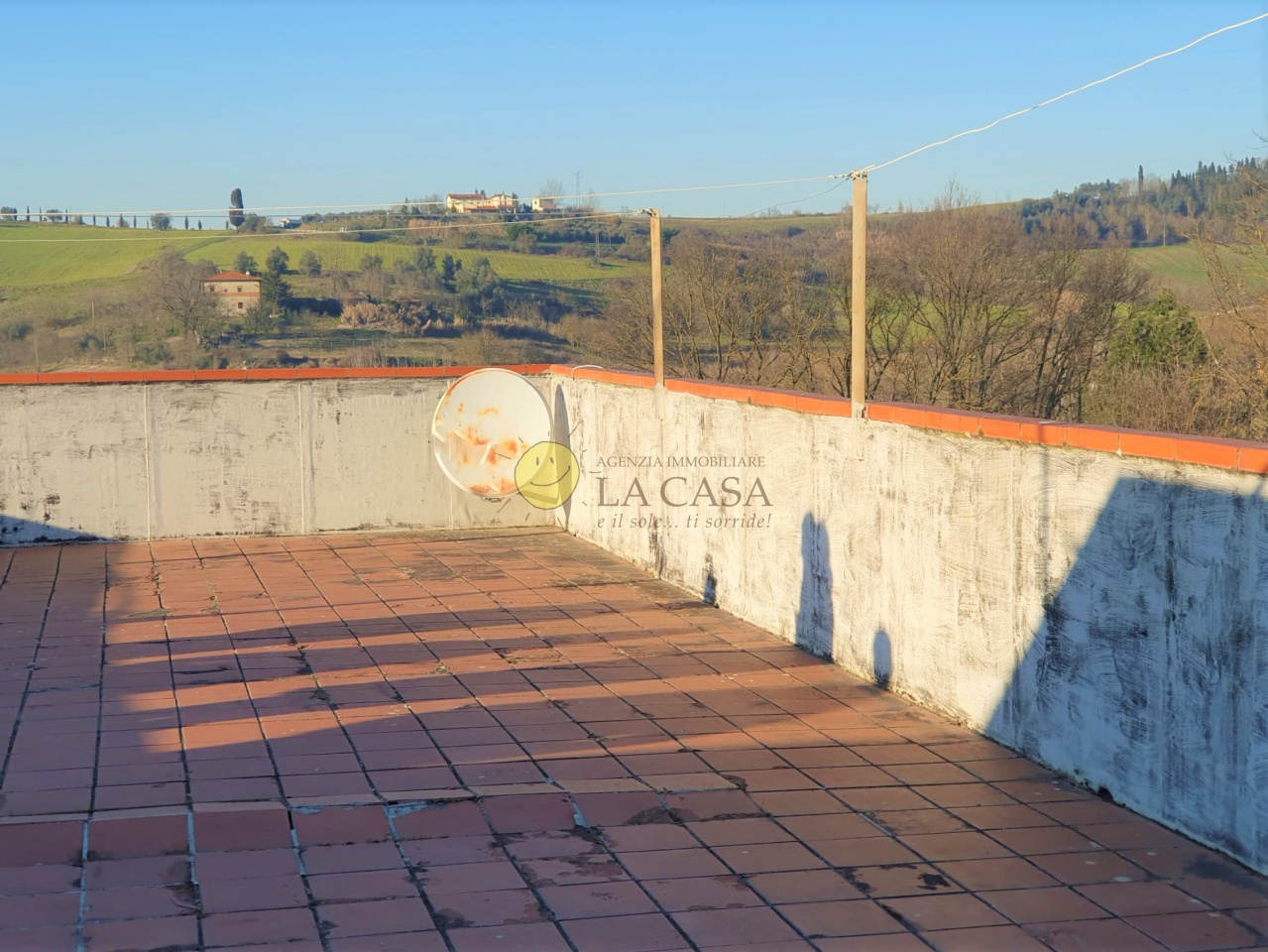Trilocale con terrazzo, Reggello cetina