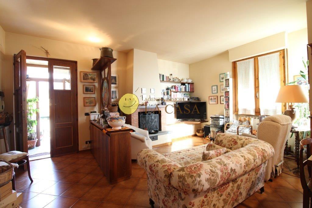 Appartamento con giardino, Reggello montanino