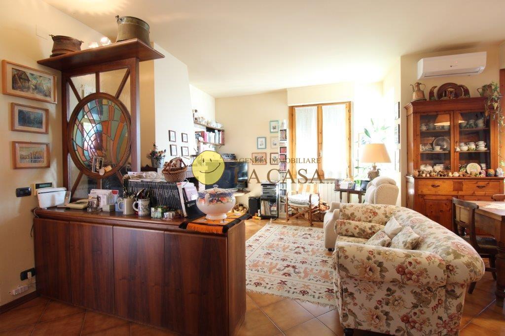 Appartamento con giardino, Reggello montanino