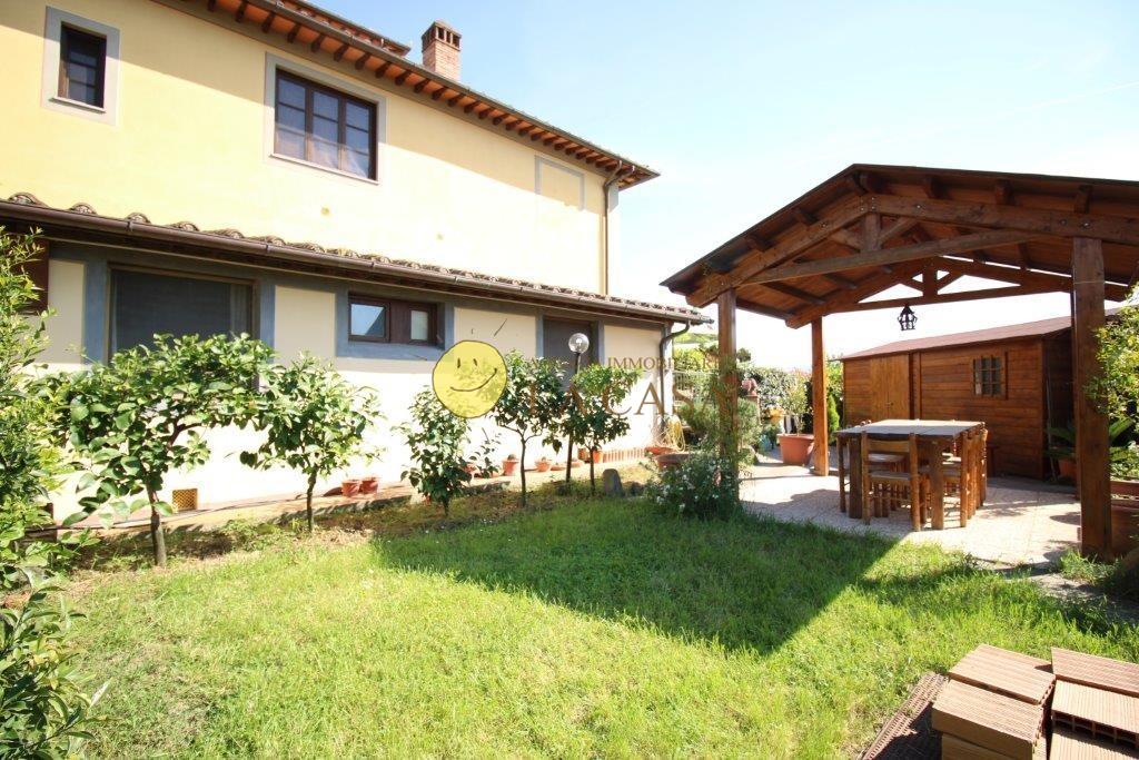 Quadrilocale con giardino, Reggello matassino