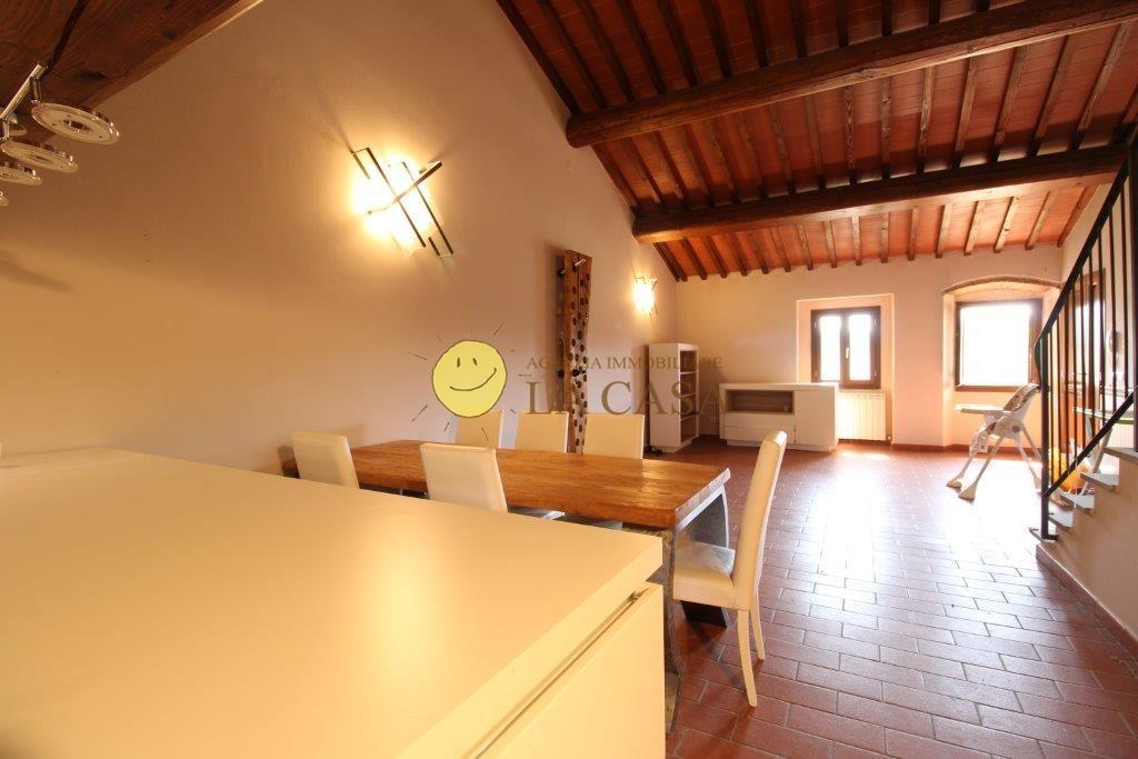 Quadrilocale con giardino, Reggello montanino