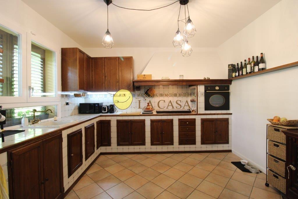 Casa indipendente con giardino, Reggello cancelli