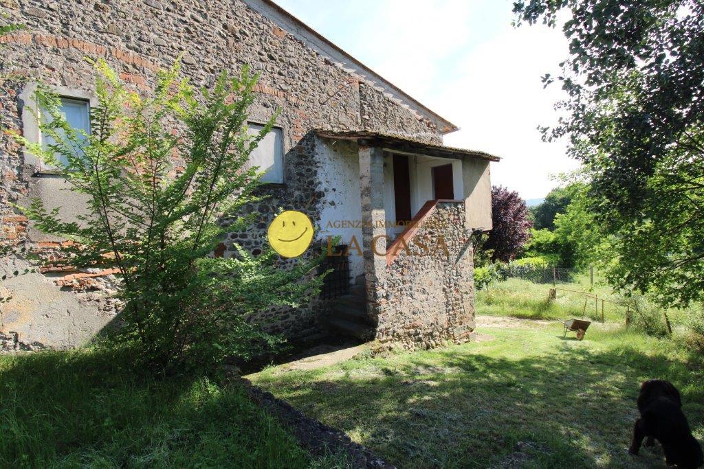 Rustico con giardino, Reggello montanino