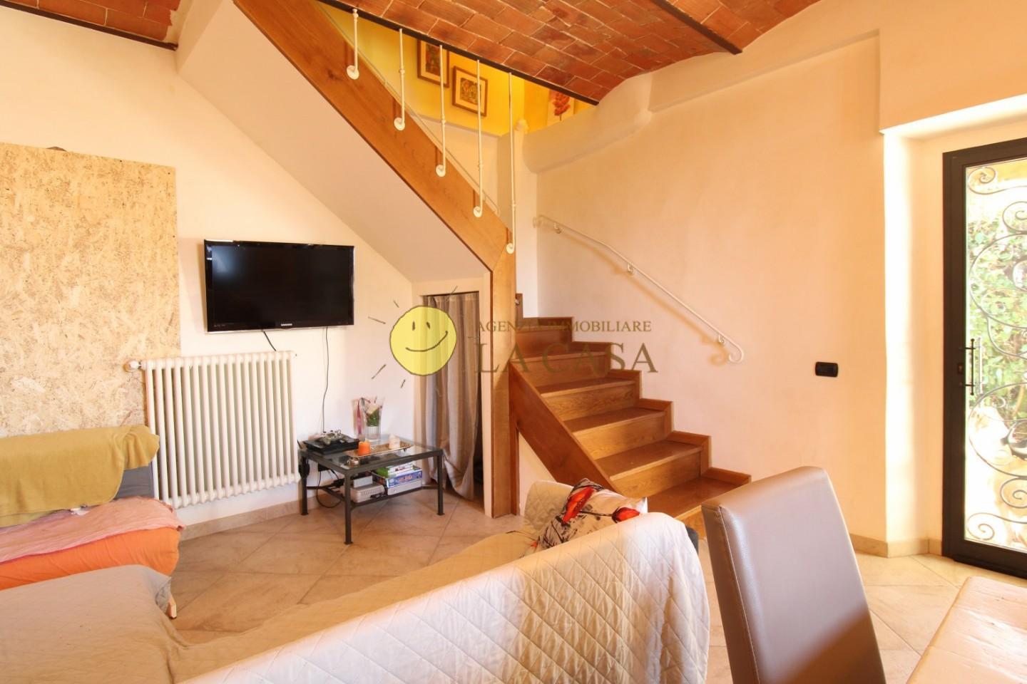 Casa indipendente con giardino, Reggello cascia