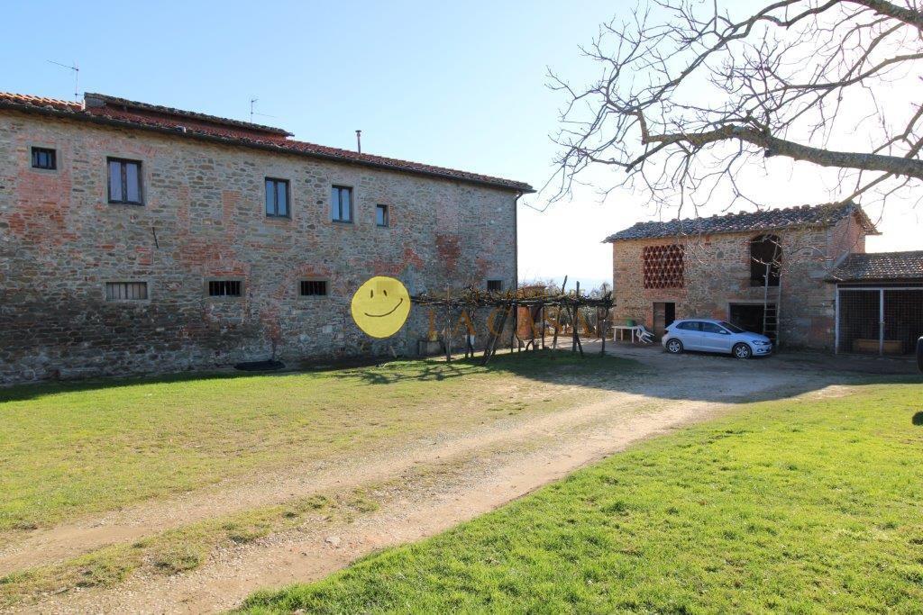 Rustico con giardino, Reggello cancelli