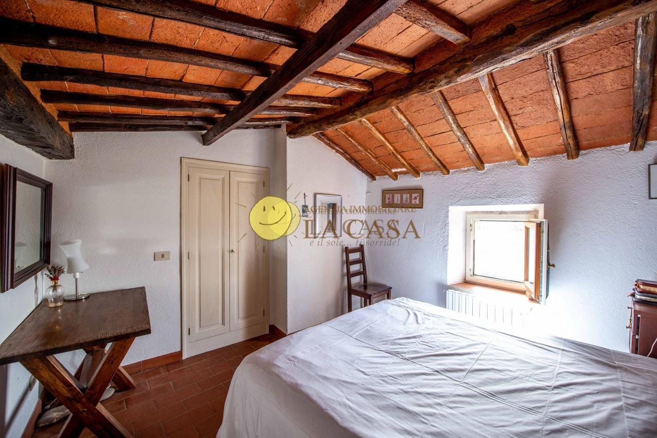 Rustico con giardino a Greve in Chianti