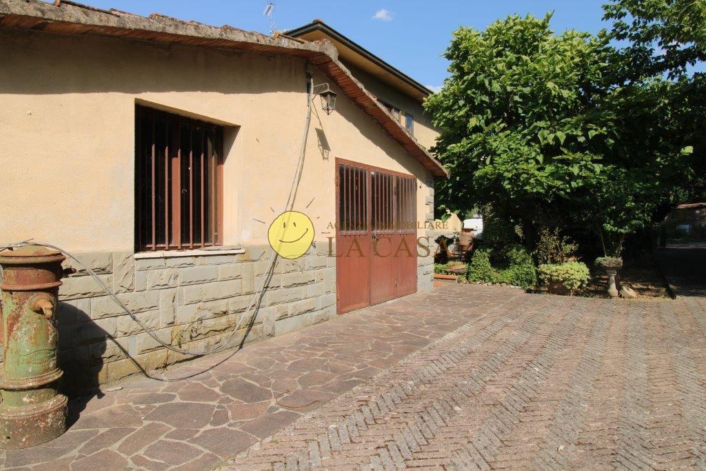 Quadrilocale con giardino, Reggello leccio