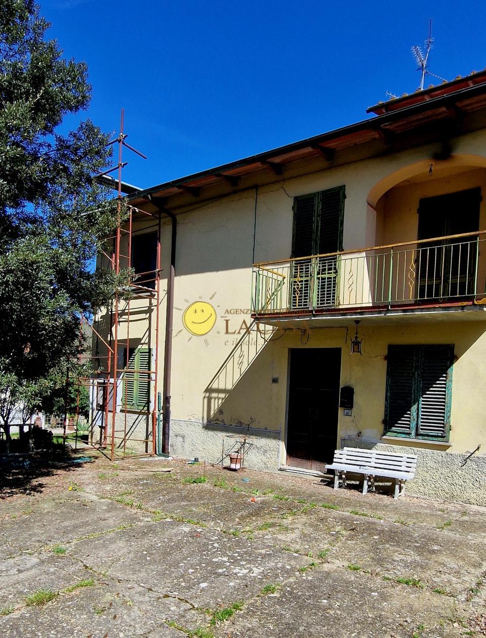 Rustico con giardino, Reggello cetina