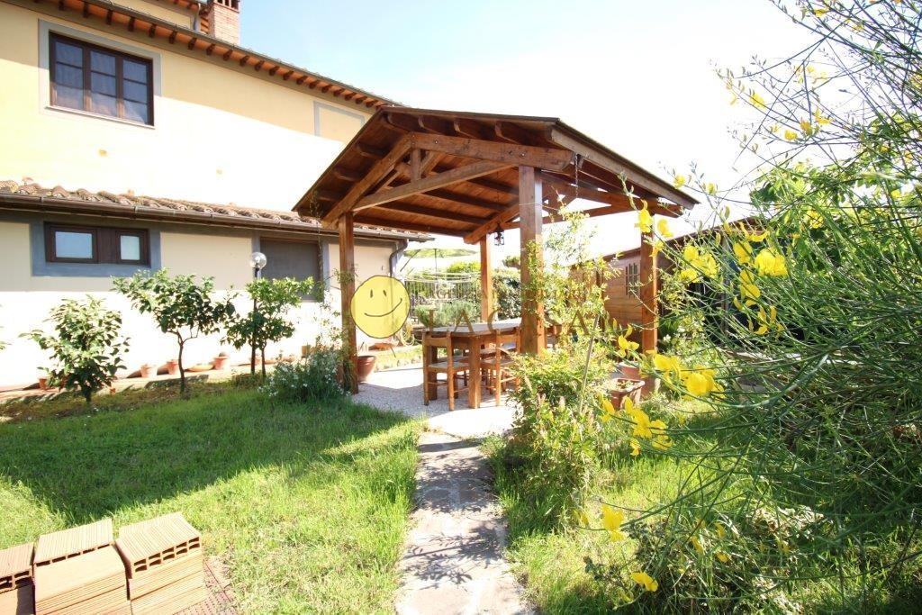 Quadrilocale con giardino, Reggello matassino