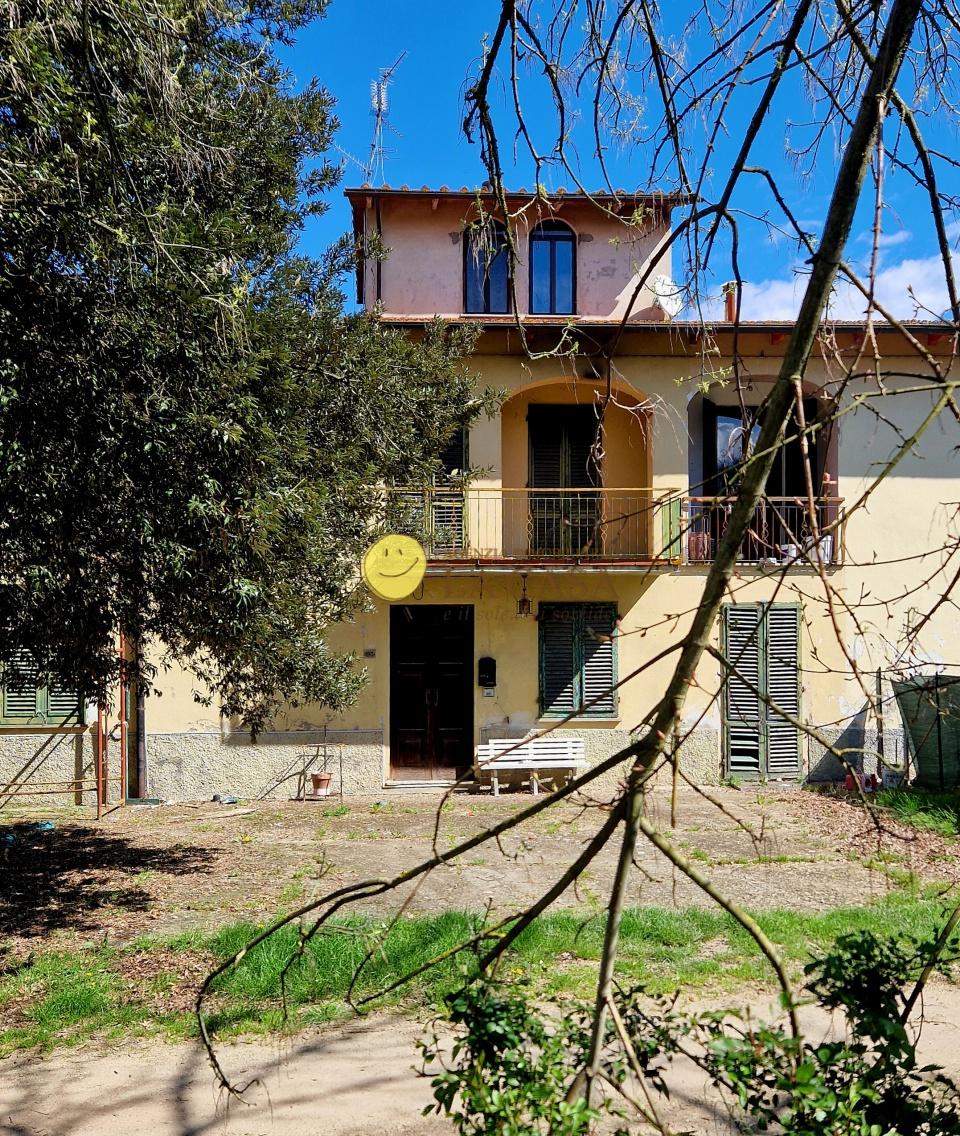 Rustico con giardino, Reggello cetina