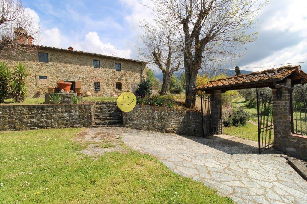 Rustico con giardino, Reggello san donato in fronzano