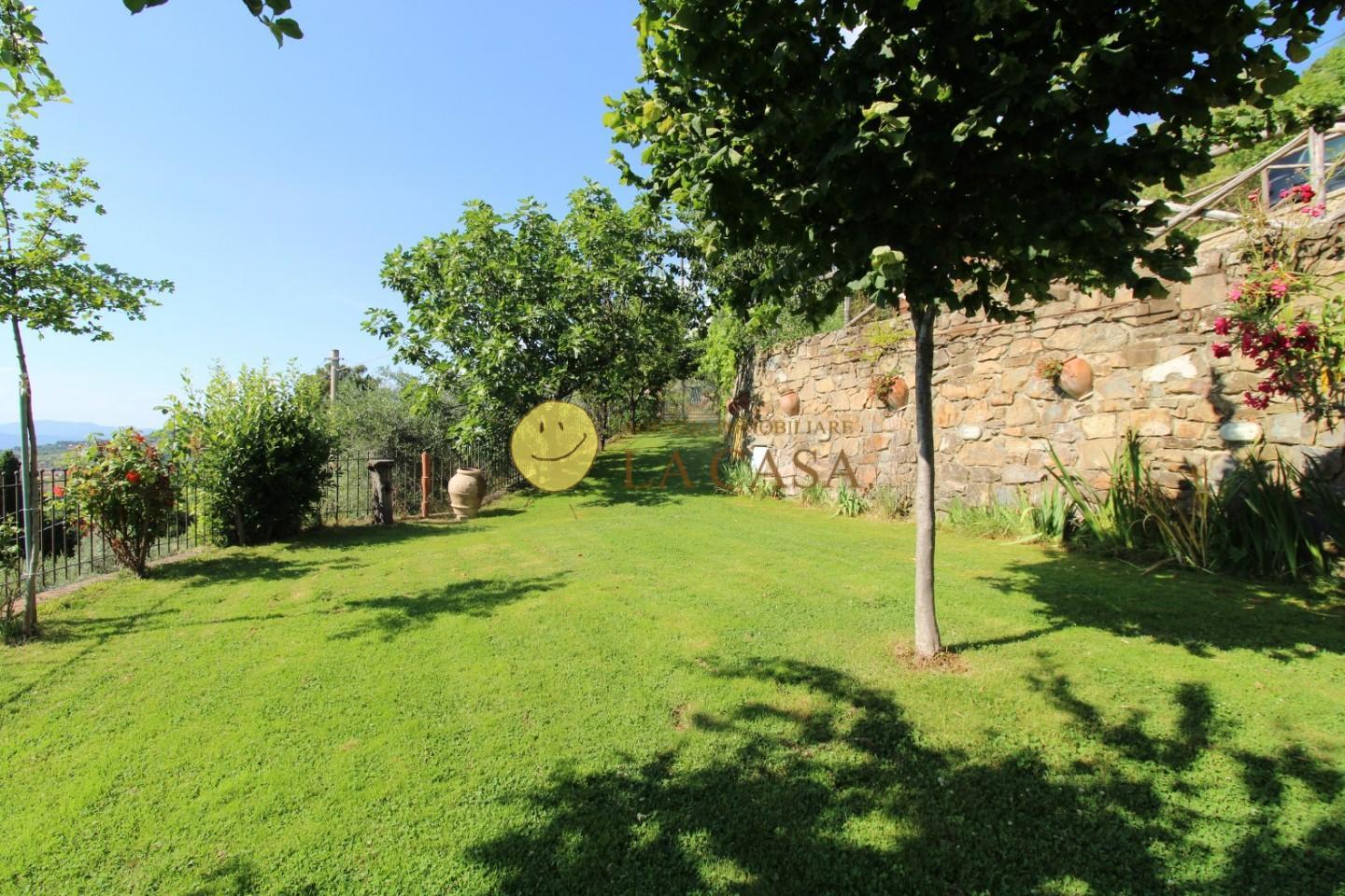 Rustico con giardino, Reggello pontifogno