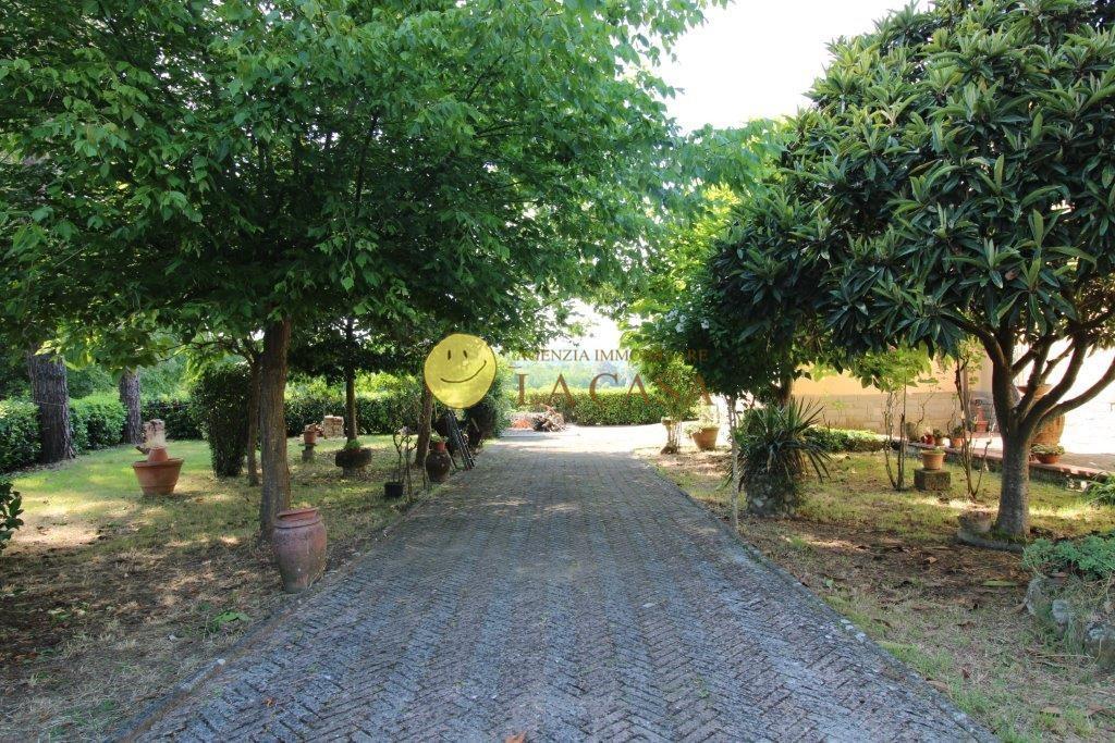 Quadrilocale con giardino, Reggello leccio