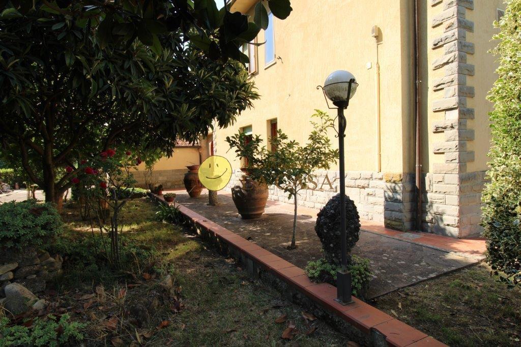 Quadrilocale con giardino, Reggello leccio