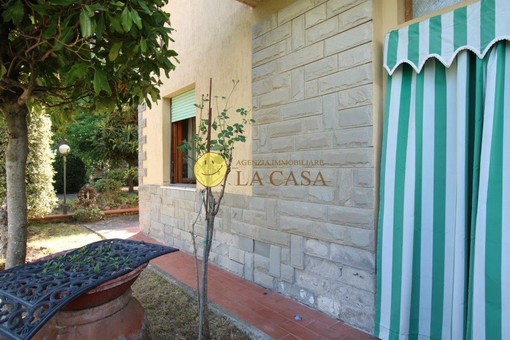 Quadrilocale con giardino, Reggello leccio