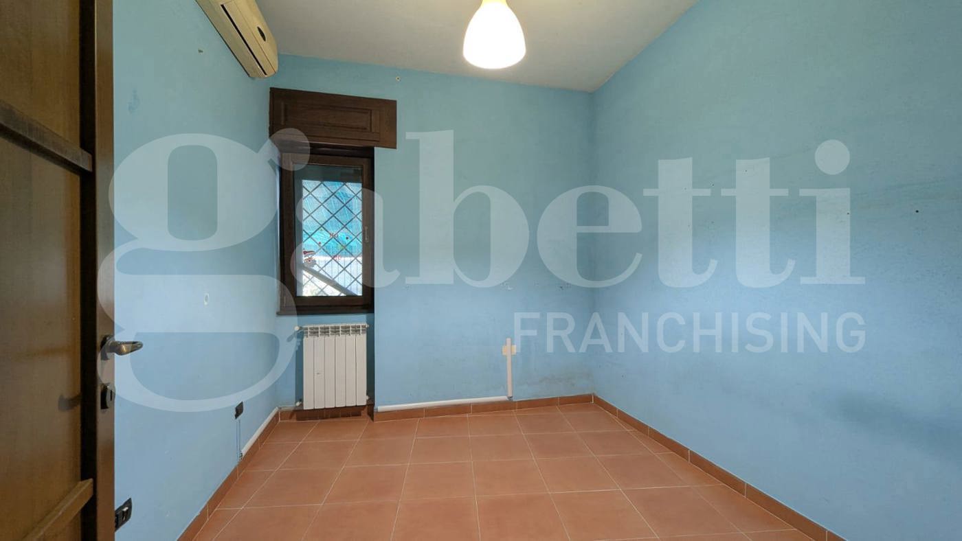 Quadrilocale con giardino a Bacoli