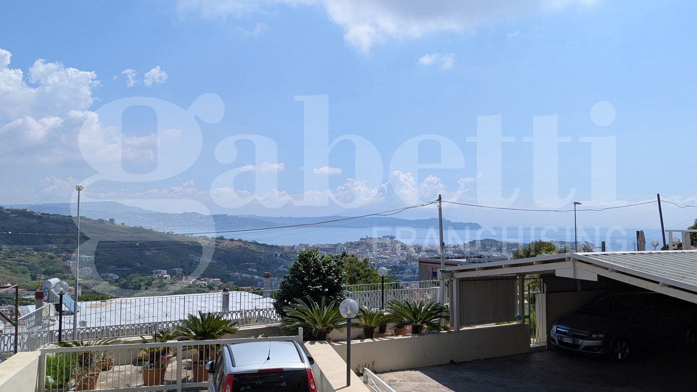 Trilocale in vendita a Monte di Procida