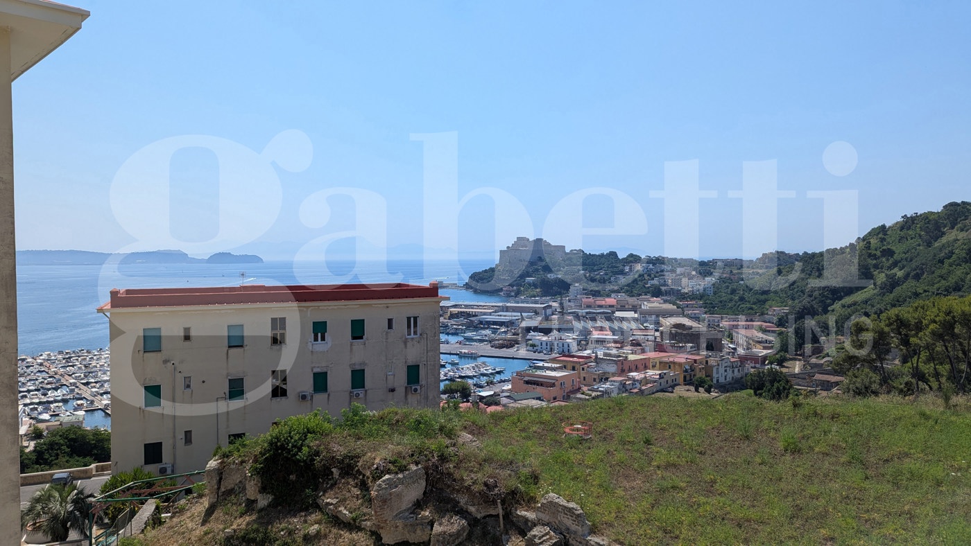 Bilocale arredato in affitto a Bacoli